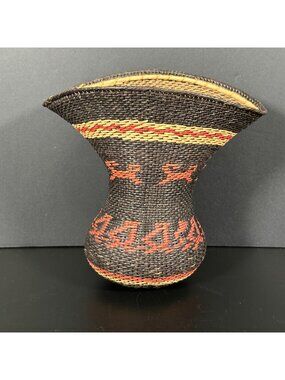 Hand Woven YeKwana WUWA BURDEN BASKET Venezuelan Amazonian Tribal Art YeKuana